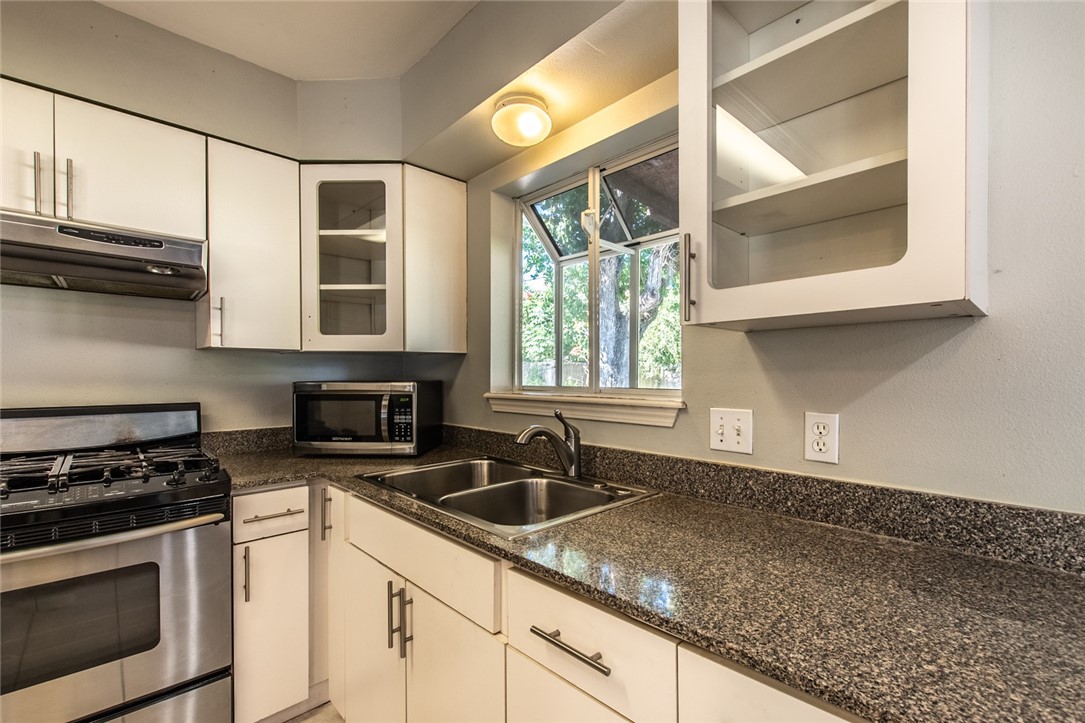 4821 Mable Street Corpus Christi, TX 78411 - Photo 9 of 32