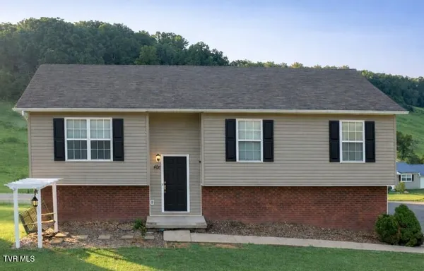$329,000 | 408 Fondulac Drive, Kingsport, TN 37663