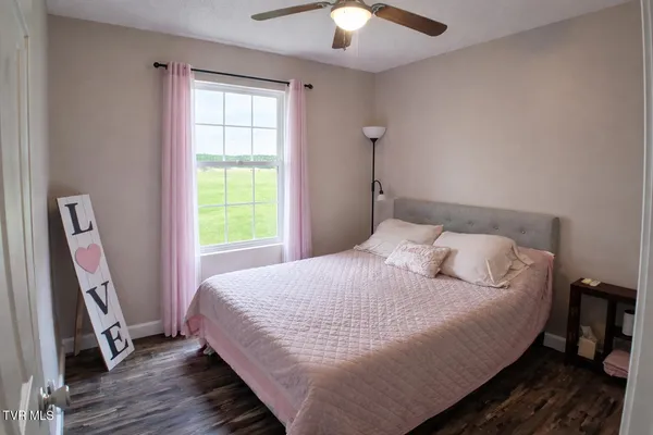 $329,000 | 408 Fondulac Drive, Kingsport, TN 37663