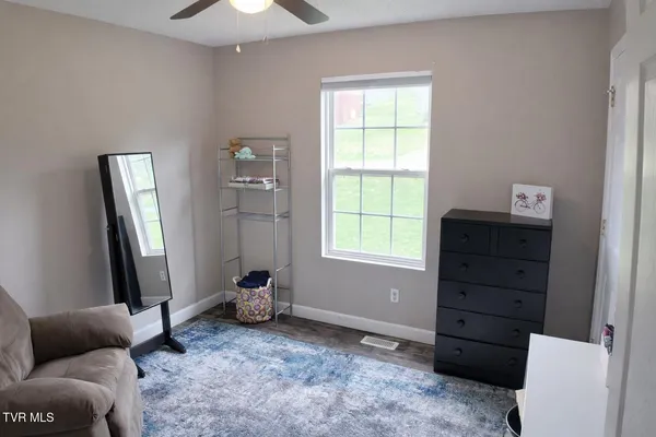 $329,000 | 408 Fondulac Drive, Kingsport, TN 37663