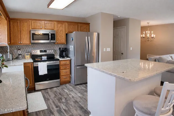 $329,000 | 408 Fondulac Drive, Kingsport, TN 37663