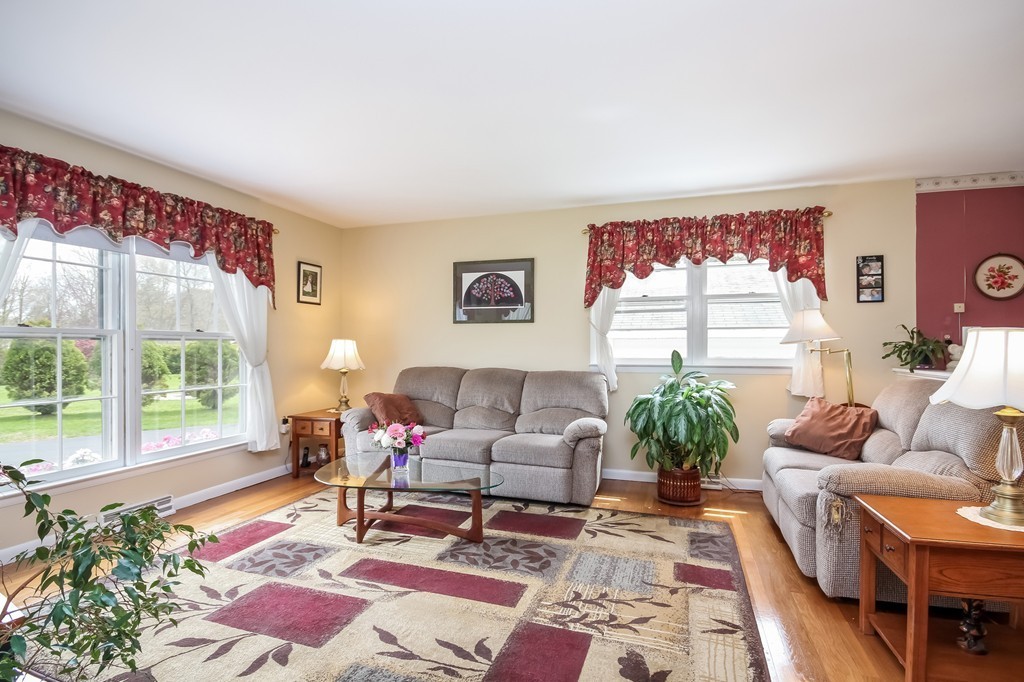 17 Kempton Road Millville, MA 01529 - Photo 5 of 21 Gallery Image 5
