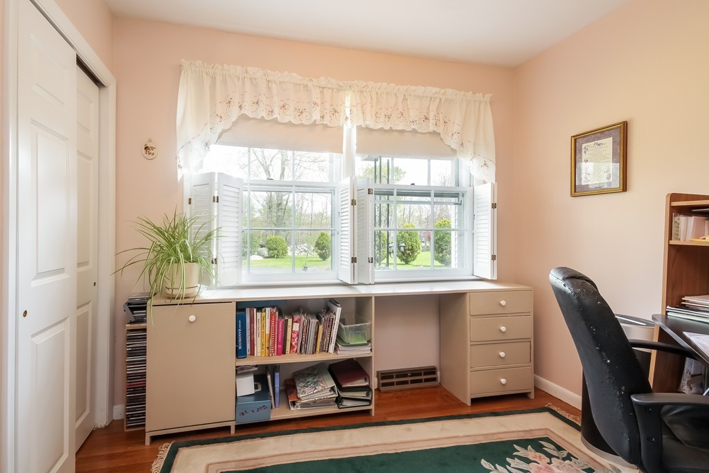 17 Kempton Road Millville, MA 01529 - Photo 8 of 21 Gallery Image 8