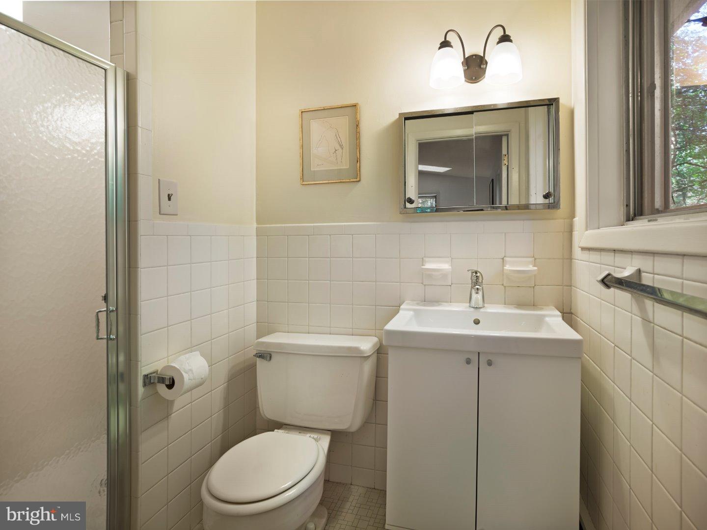 200 Lawrence Lane Wayne, PA 19087 - Photo 11 of 14