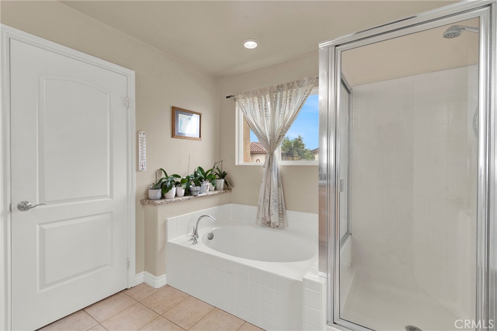 8306 Telegraph Road Downey, CA 90240 - Photo 35 of 50 Master Bathroom 2