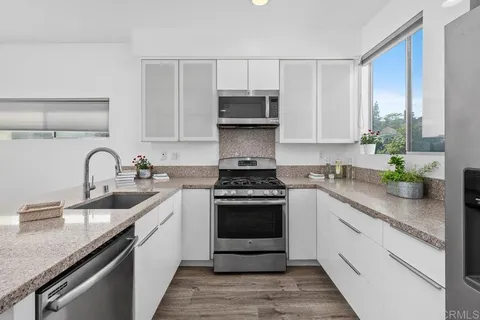 $899,000 | 2187 Catalina Boulevard, San Diego, CA 92107