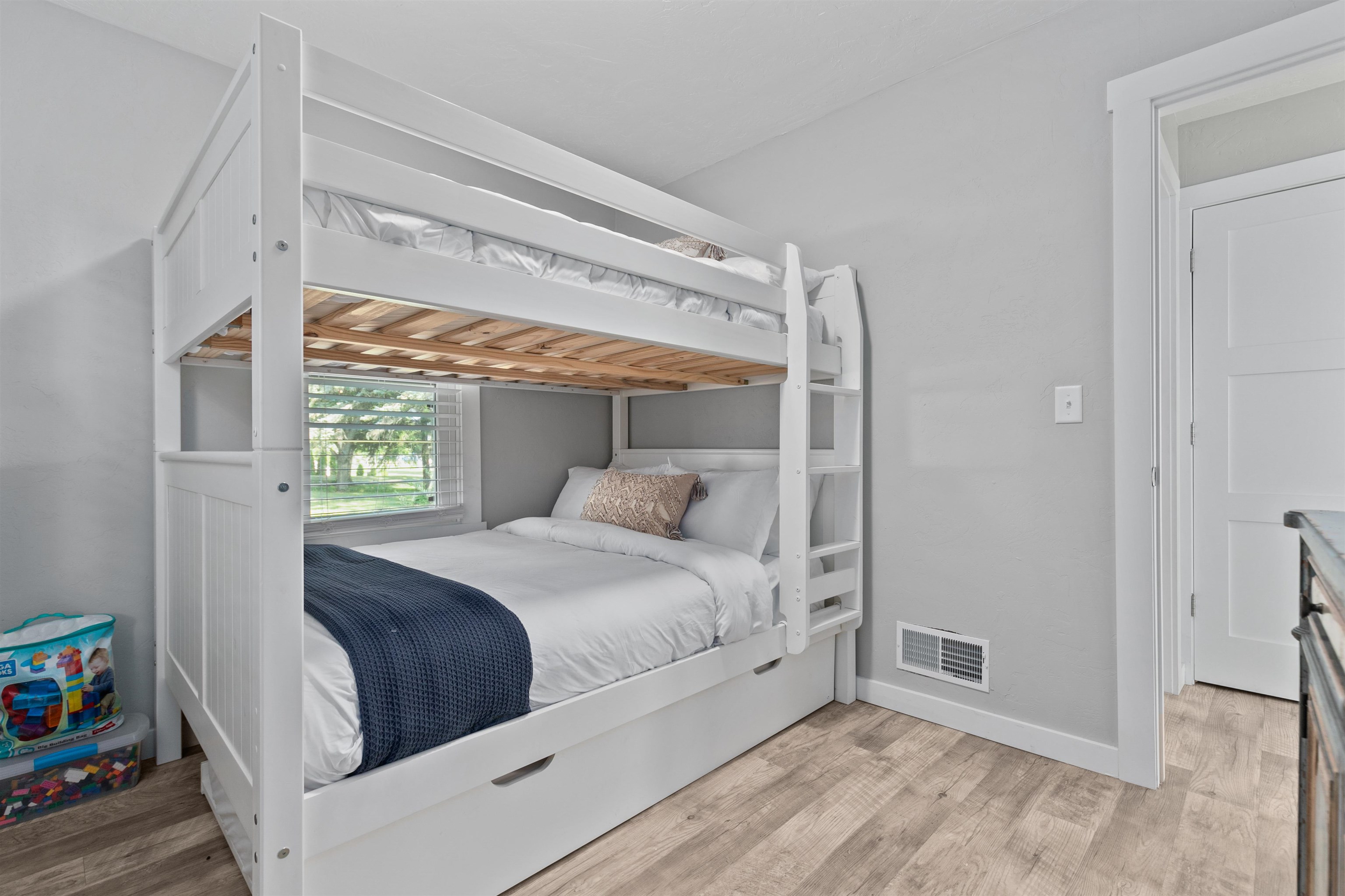 8052 Kolodzik Road Winneconne, WI 54986 - Photo 23 of 36