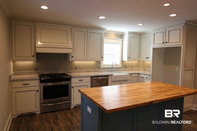19426 Liberty Road Fairhope, AL 36532 - Photo 7 of 18 Kitchen Island