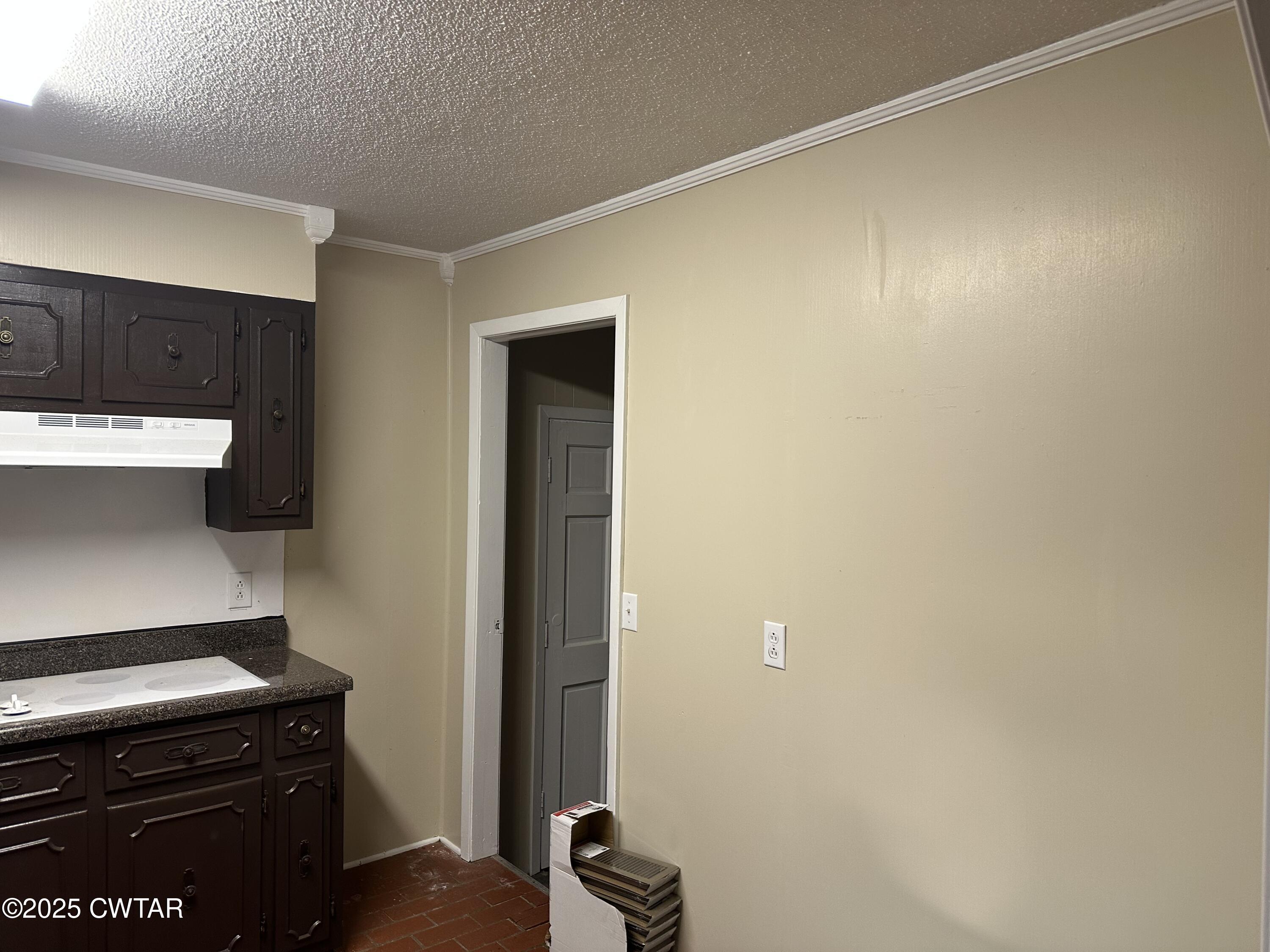 2400 Peddy Vestal Loop Henderson, TN 38340 - Photo 4 of 40 a bathroom with a sink and a mirror