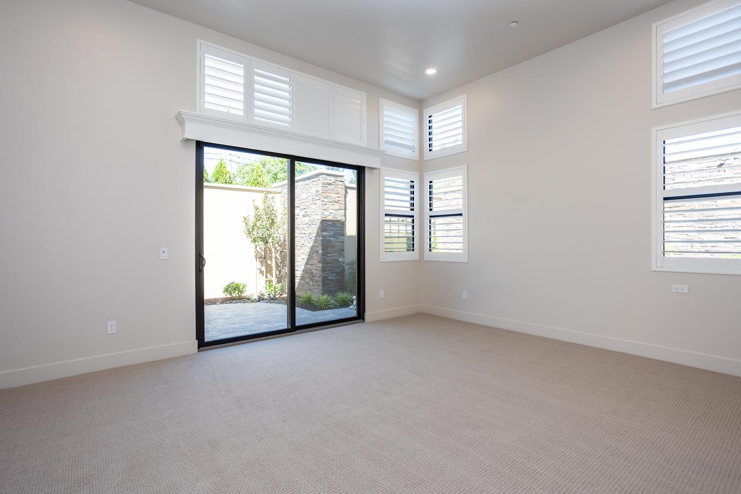 1319 Trey Way Modesto, CA 95356 - Photo 17 of 33