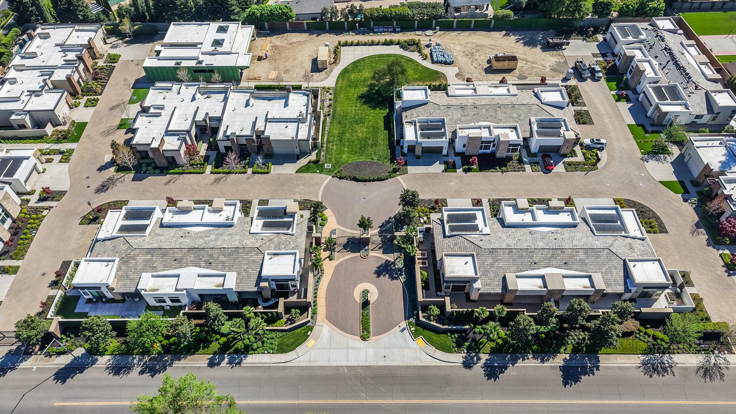 1319 Trey Way Modesto, CA 95356 - Photo 2 of 33