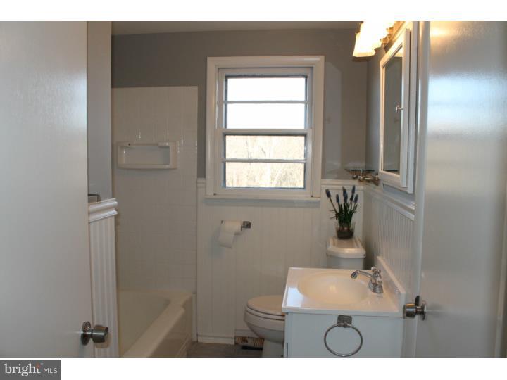 3020 Kem Road Pennsburg, PA 18073 - Photo 9 of 16 Bathroom