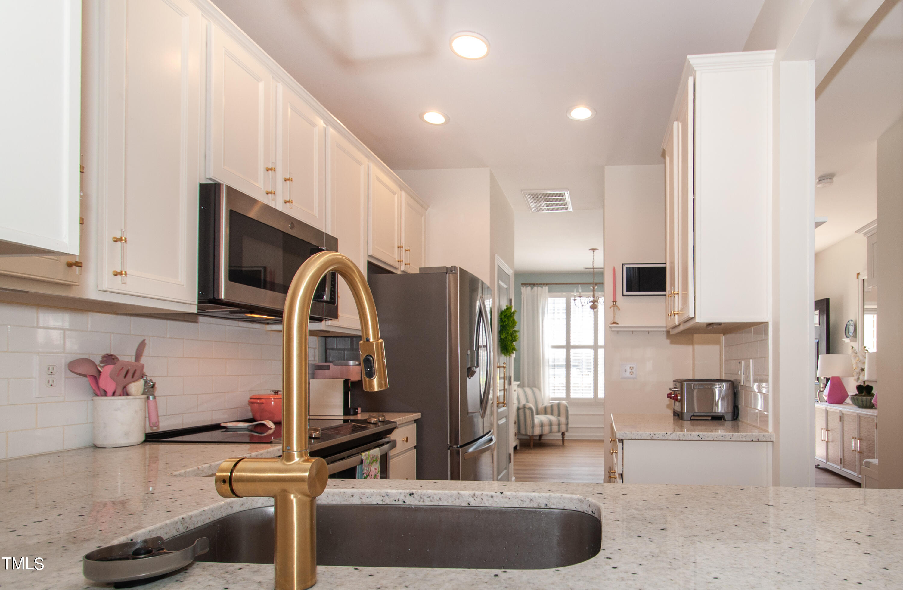 5116 Singing Wind Drive Raleigh, NC 27612 - Photo 10 of 28 Kitchen (3)
