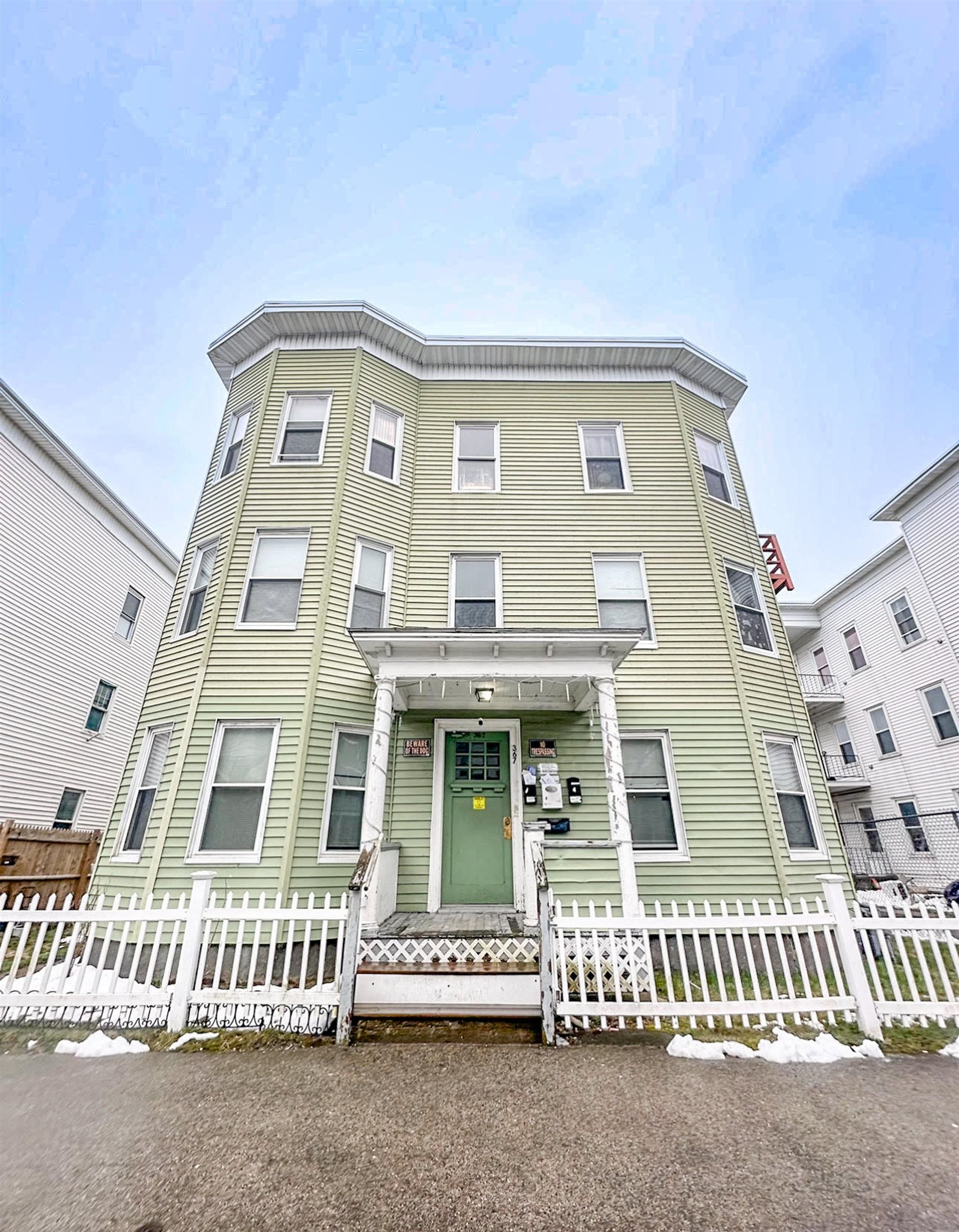 367 Spruce Street Manchester, NH 03103 - Photo 22 of 28