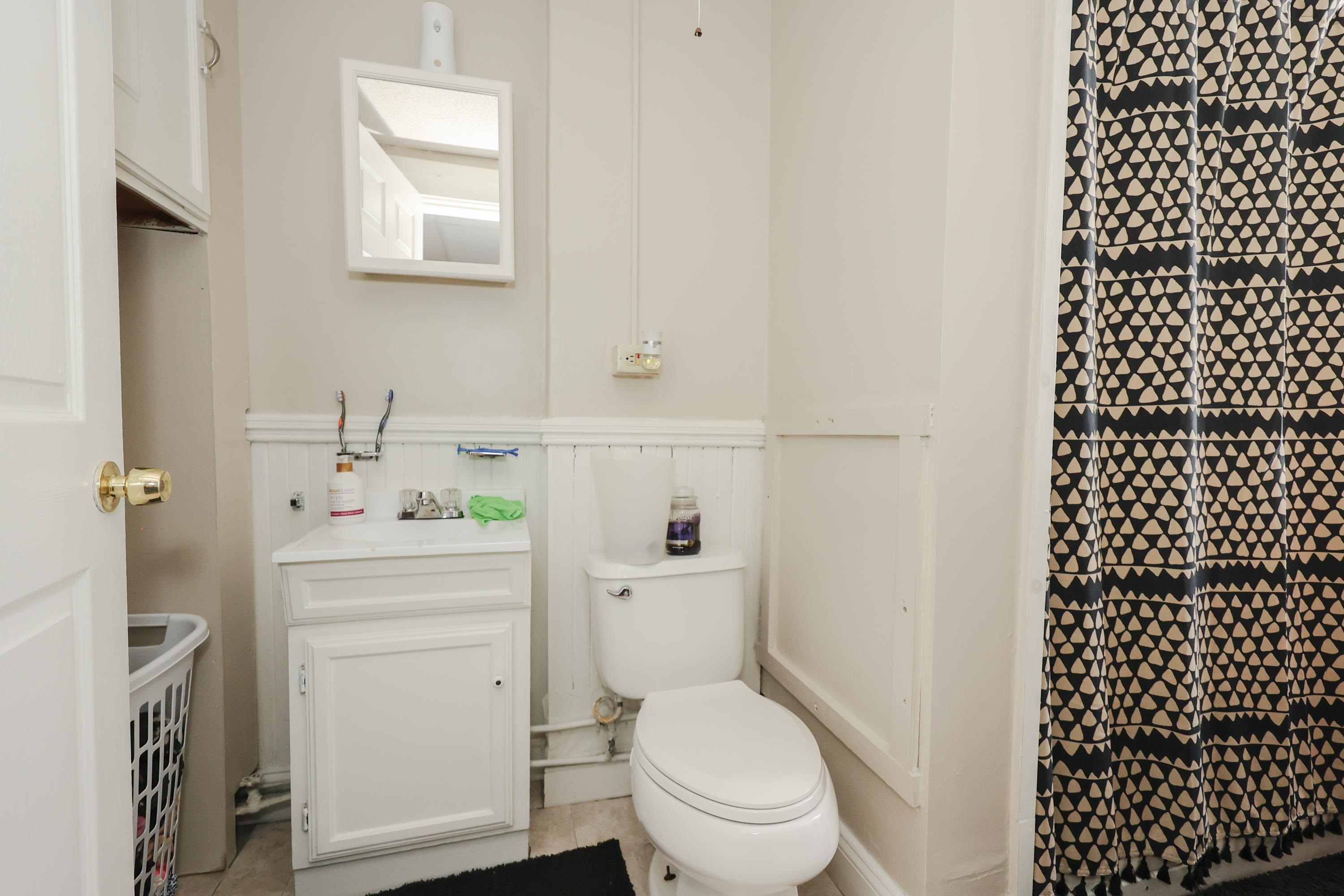 367 Spruce Street Manchester, NH 03103 - Photo 10 of 28