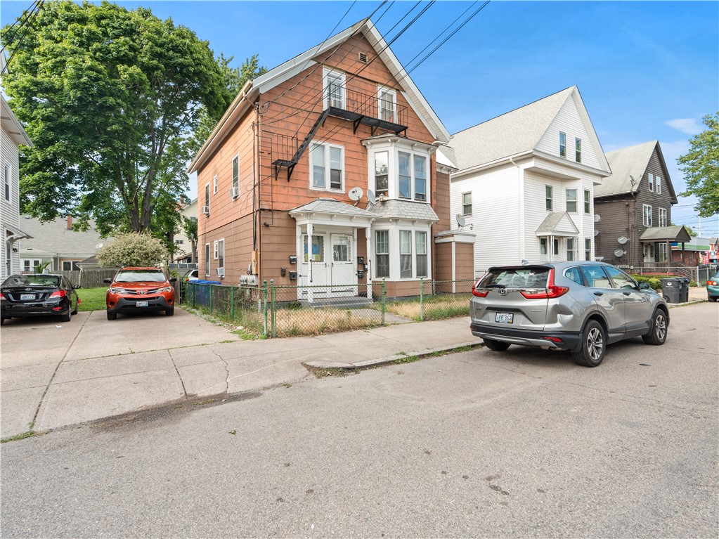 82 Appleton Avenue Pawtucket, RI 02860 - Photo 2 of 15