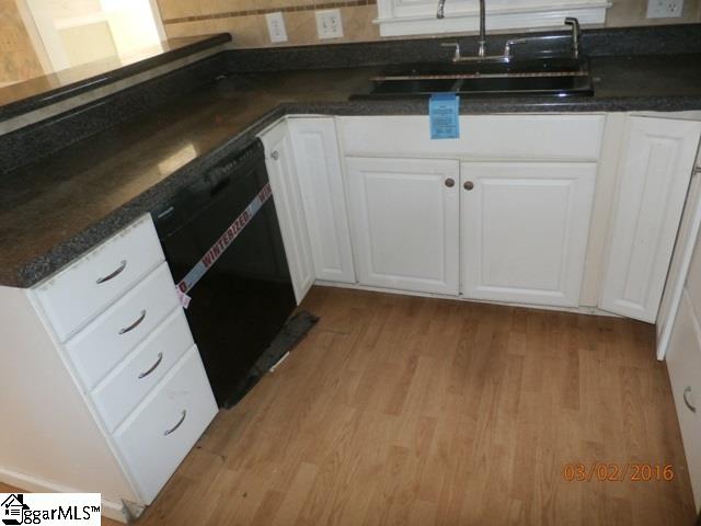 417 Charing Cross Road Taylors, SC 29687 - Photo 6 of 17 Gallery Image 6