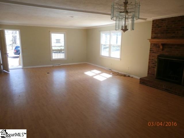 417 Charing Cross Road Taylors, SC 29687 - Photo 8 of 17 Gallery Image 8