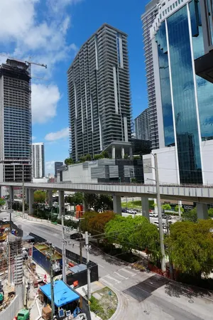 $3,900 | 104 Southwest 9th Street, Unit 1403, Miami, FL 33130