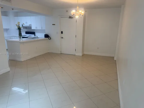 $3,900 | 104 Southwest 9th Street, Unit 1403, Miami, FL 33130