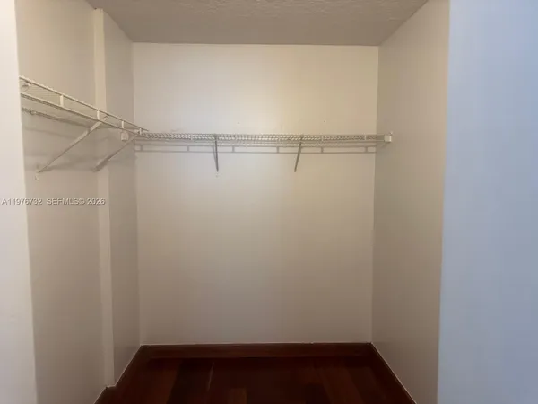 $3,900 | 104 Southwest 9th Street, Unit 1403, Miami, FL 33130