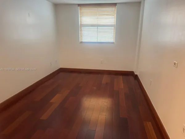 $3,900 | 104 Southwest 9th Street, Unit 1403, Miami, FL 33130