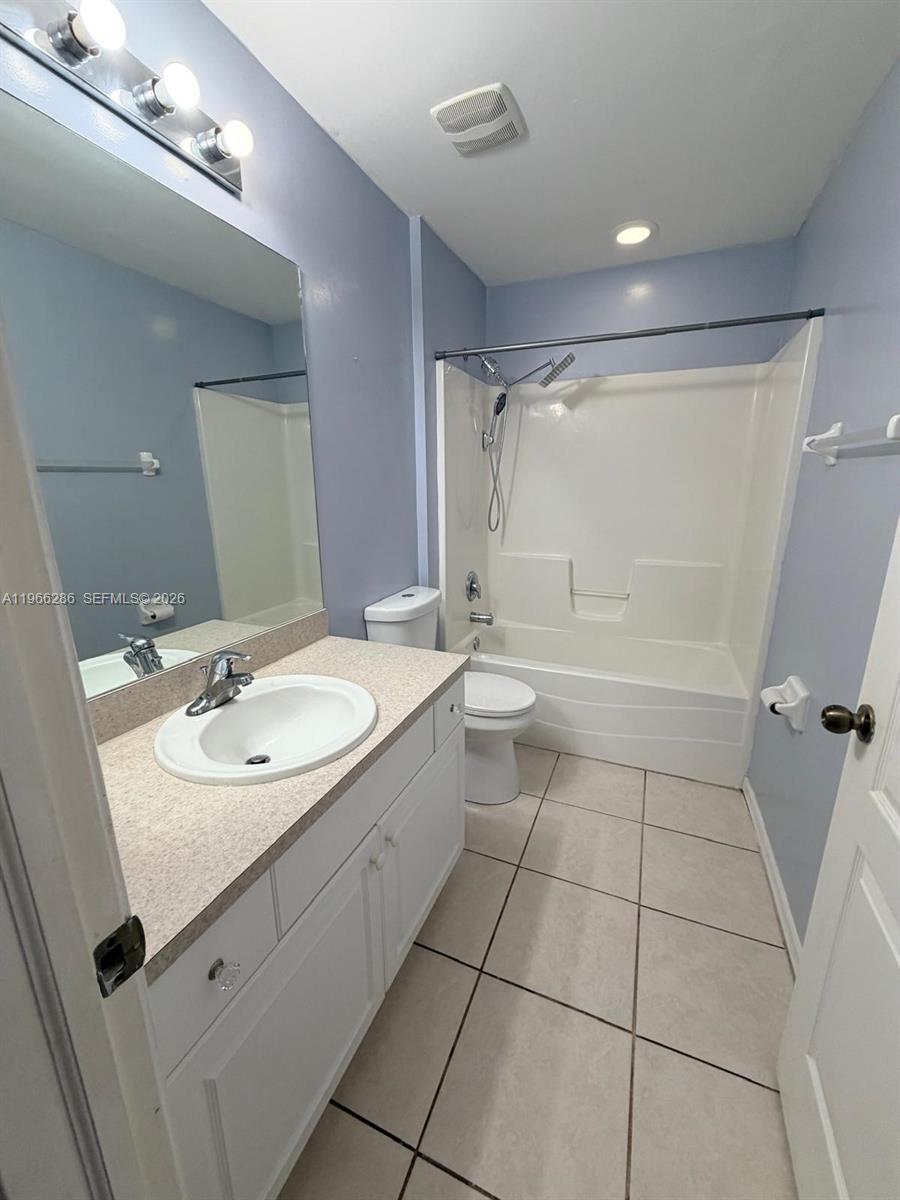 507 Peerless Circle Lehigh Acres, FL 33974 - Photo 9 of 21
