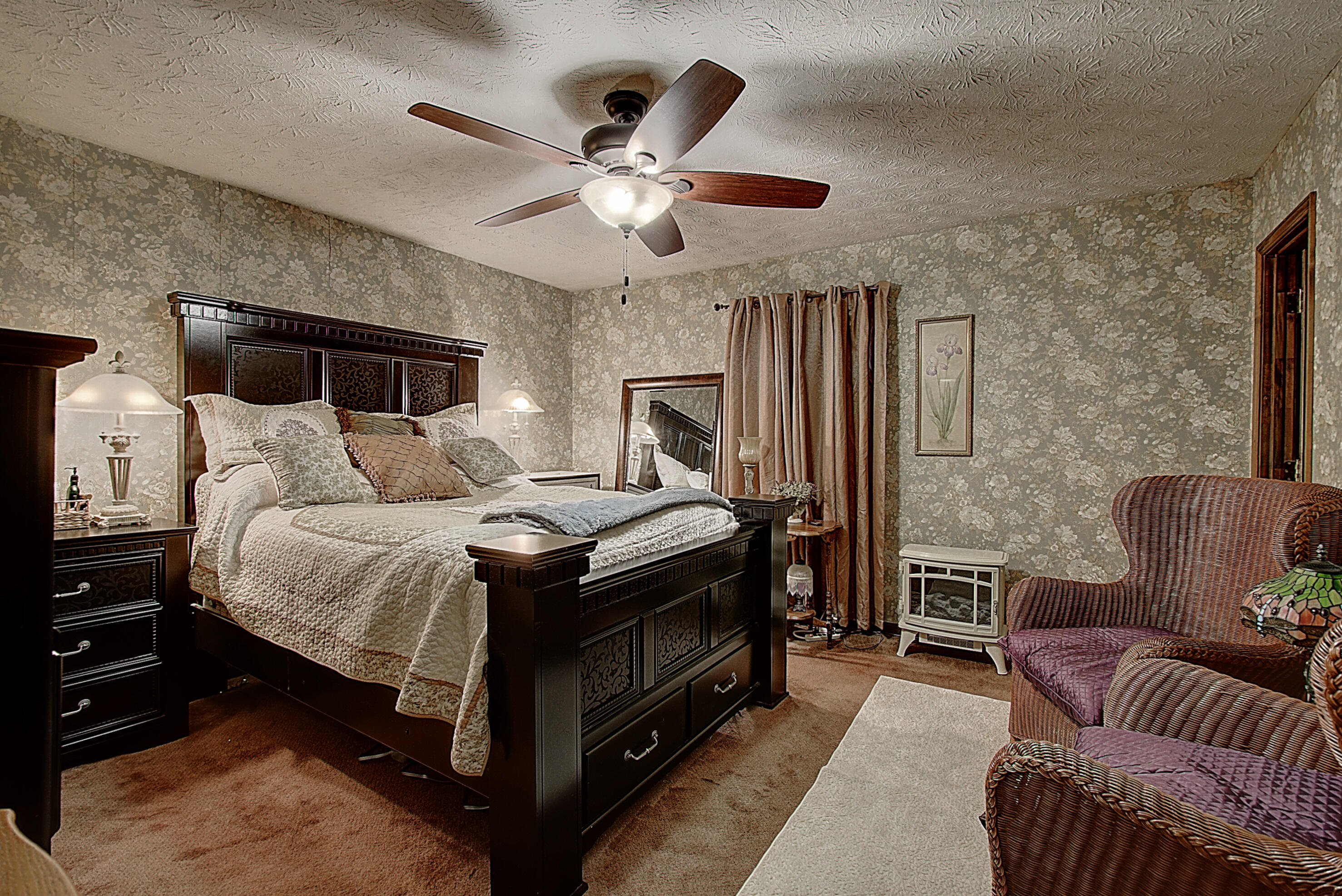 108 Mountain View Circle Hampton, TN 37658 - Photo 18 of 45 DSC_0217And8more