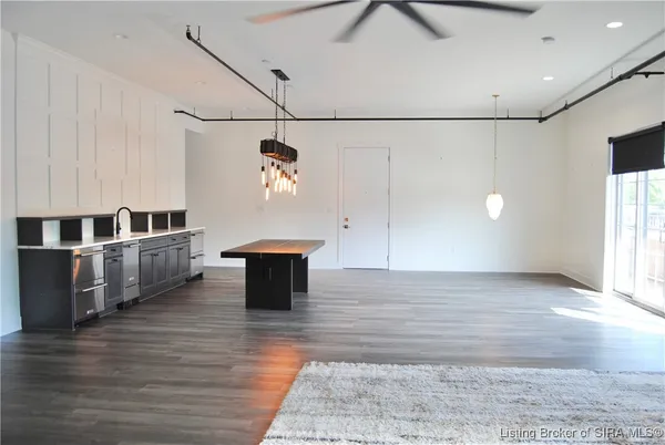 $599,000 | 211-212 Mulberry Street, Jeffersonville, IN 47130