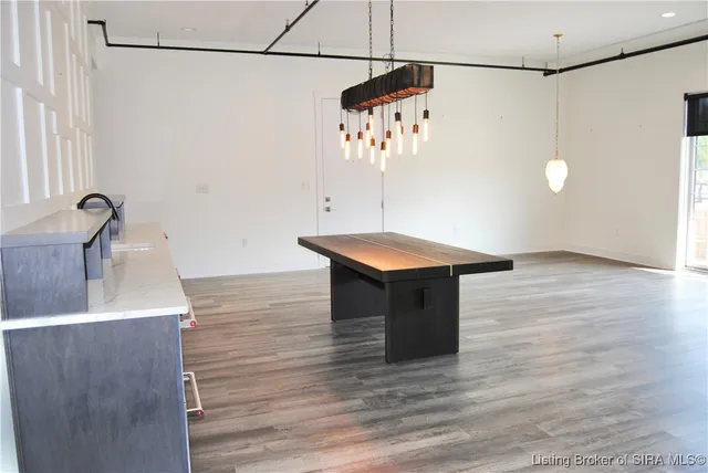 $625,000 | 211 Mulberry Street, Jeffersonville, IN 47130