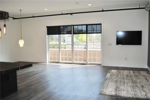 $599,000 | 211-212 Mulberry Street, Jeffersonville, IN 47130