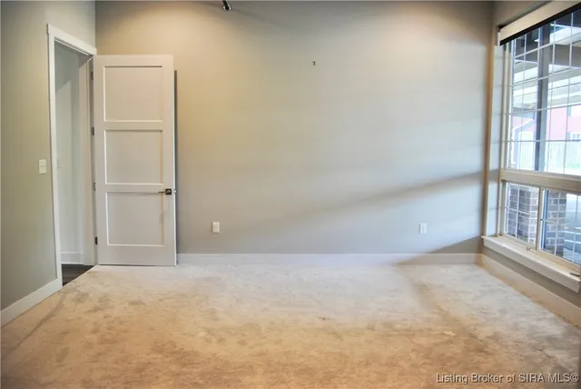 $625,000 | 211 Mulberry Street, Jeffersonville, IN 47130