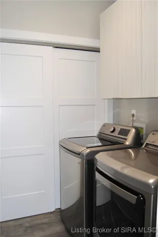 $625,000 | 211 Mulberry Street, Jeffersonville, IN 47130