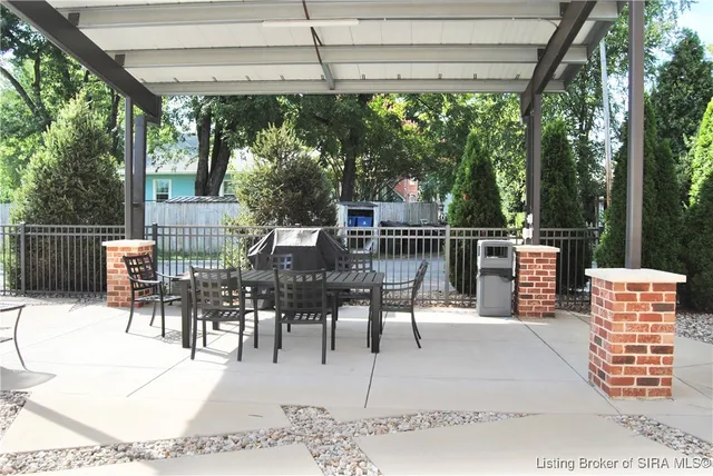 $625,000 | 211 Mulberry Street, Jeffersonville, IN 47130