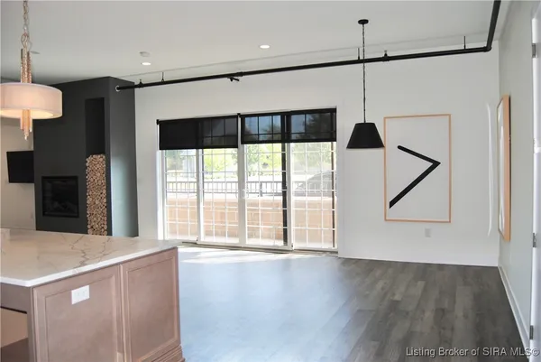 $599,000 | 211-212 Mulberry Street, Jeffersonville, IN 47130