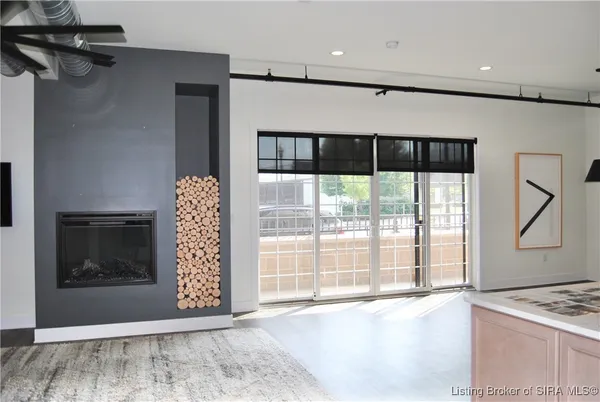 $599,000 | 211-212 Mulberry Street, Jeffersonville, IN 47130