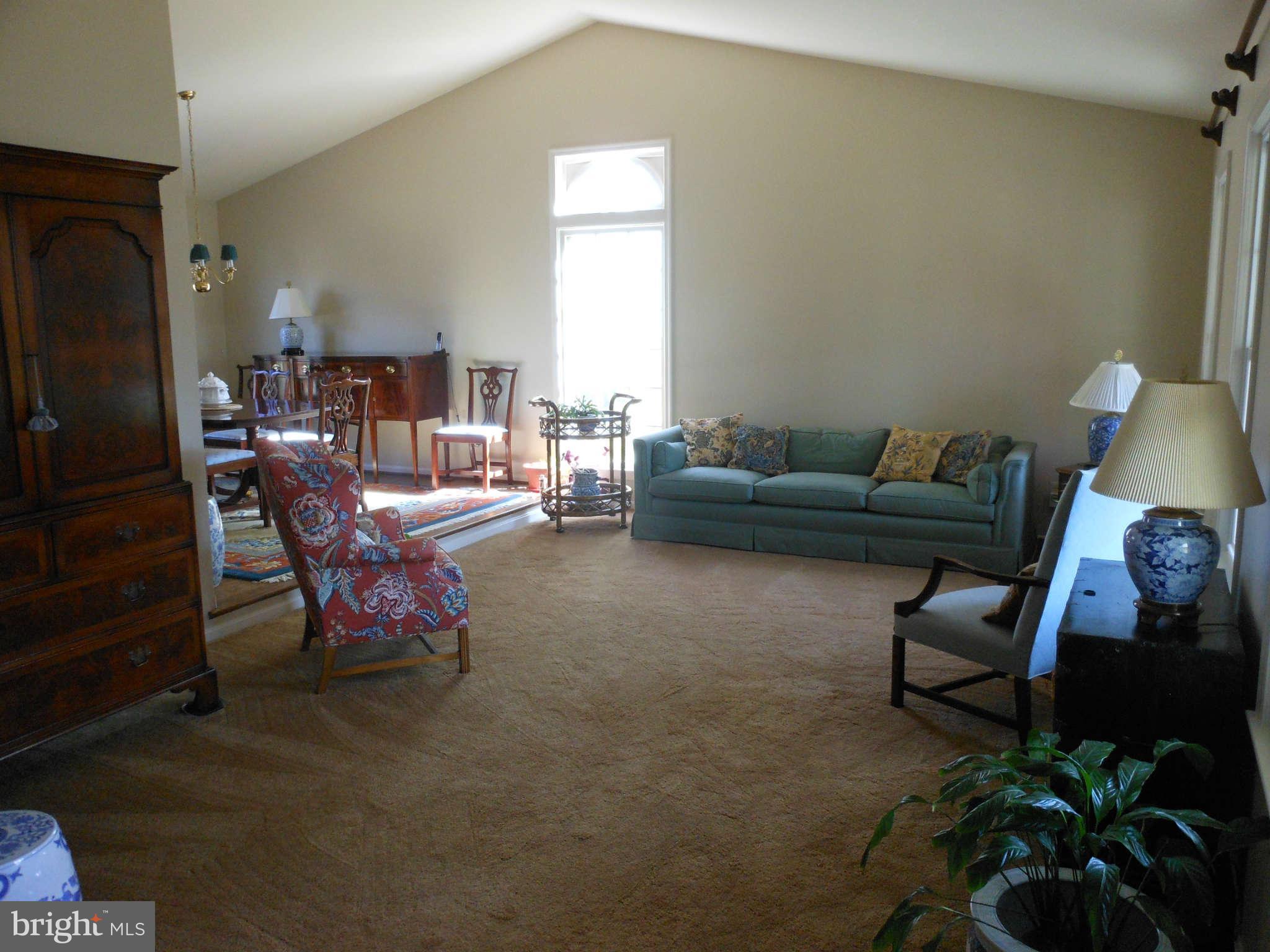 5420 Rilian Court Burke, VA 22015 - Photo 2 of 21 Living Room