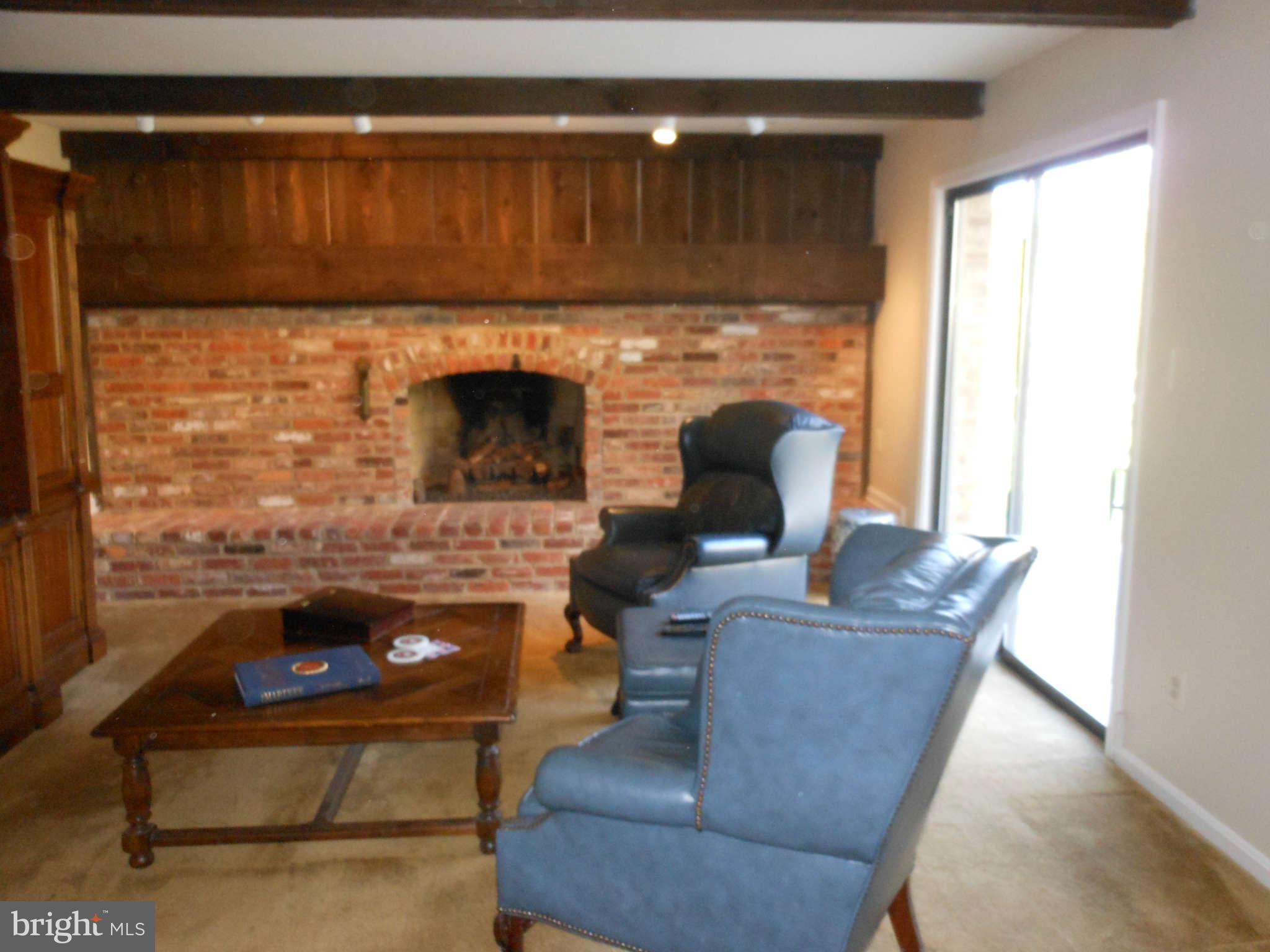 5420 Rilian Court Burke, VA 22015 - Photo 11 of 21 Family Room