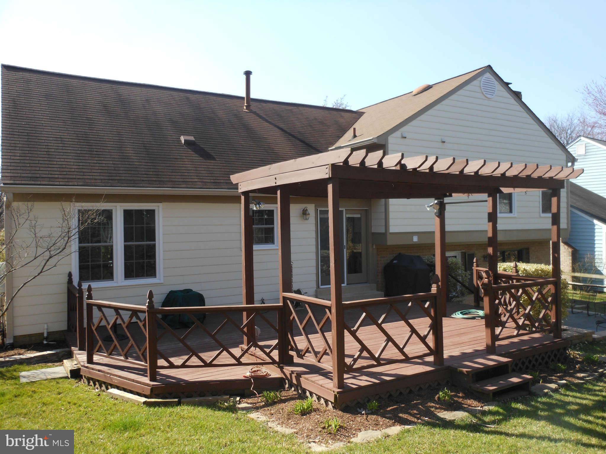 5420 Rilian Court Burke, VA 22015 - Photo 19 of 21 Exterior (Rear)