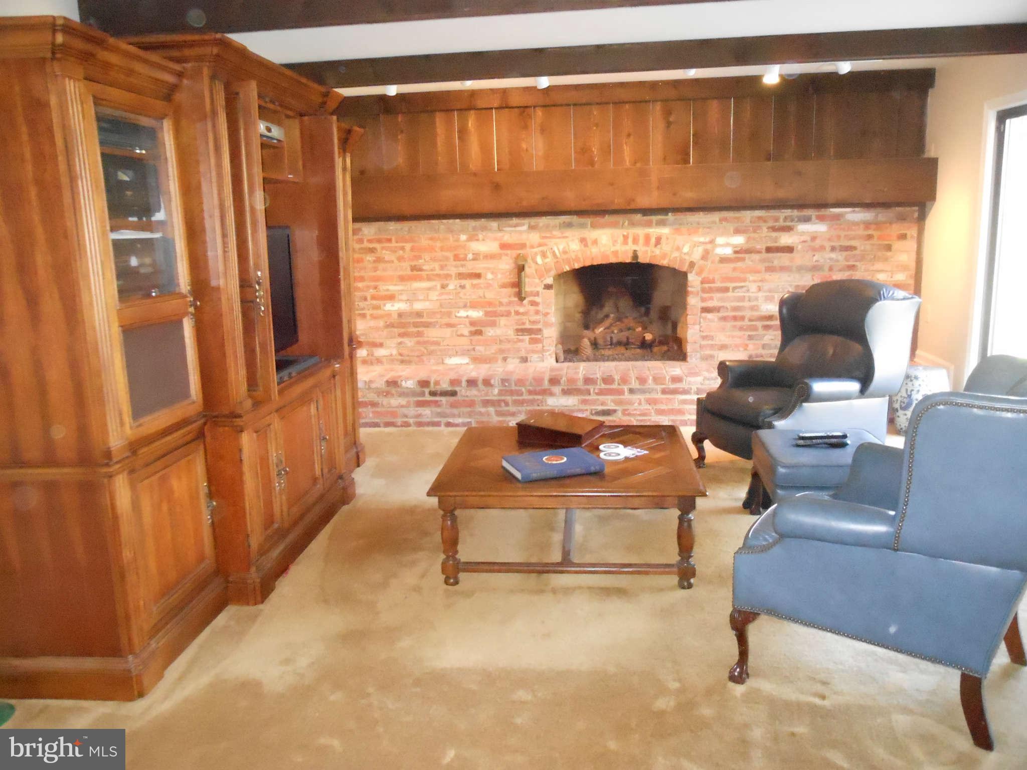 5420 Rilian Court Burke, VA 22015 - Photo 10 of 21 Family Room