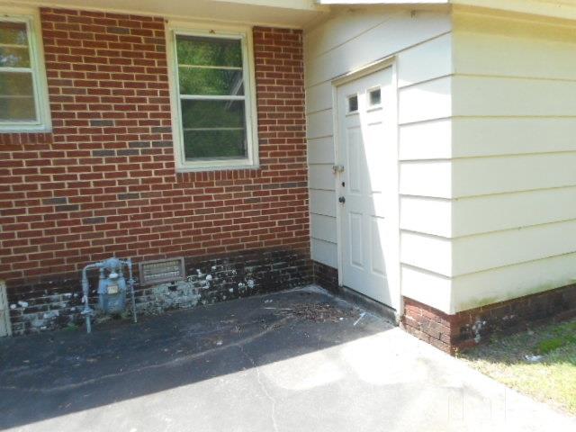2713 Ramsey Road Raleigh, NC 27604 - Photo 3 of 10