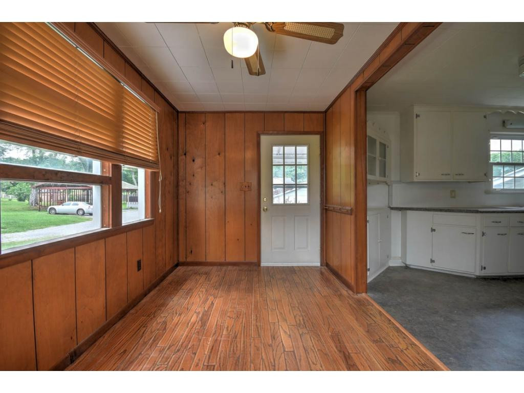 316 Colonial Heights Road Kingsport, TN 37663 - Photo 17 of 36 Photo 17