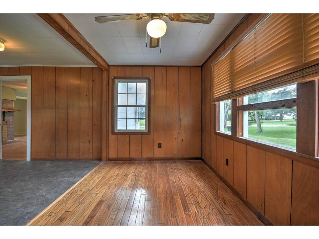 316 Colonial Heights Road Kingsport, TN 37663 - Photo 18 of 36 Photo 18