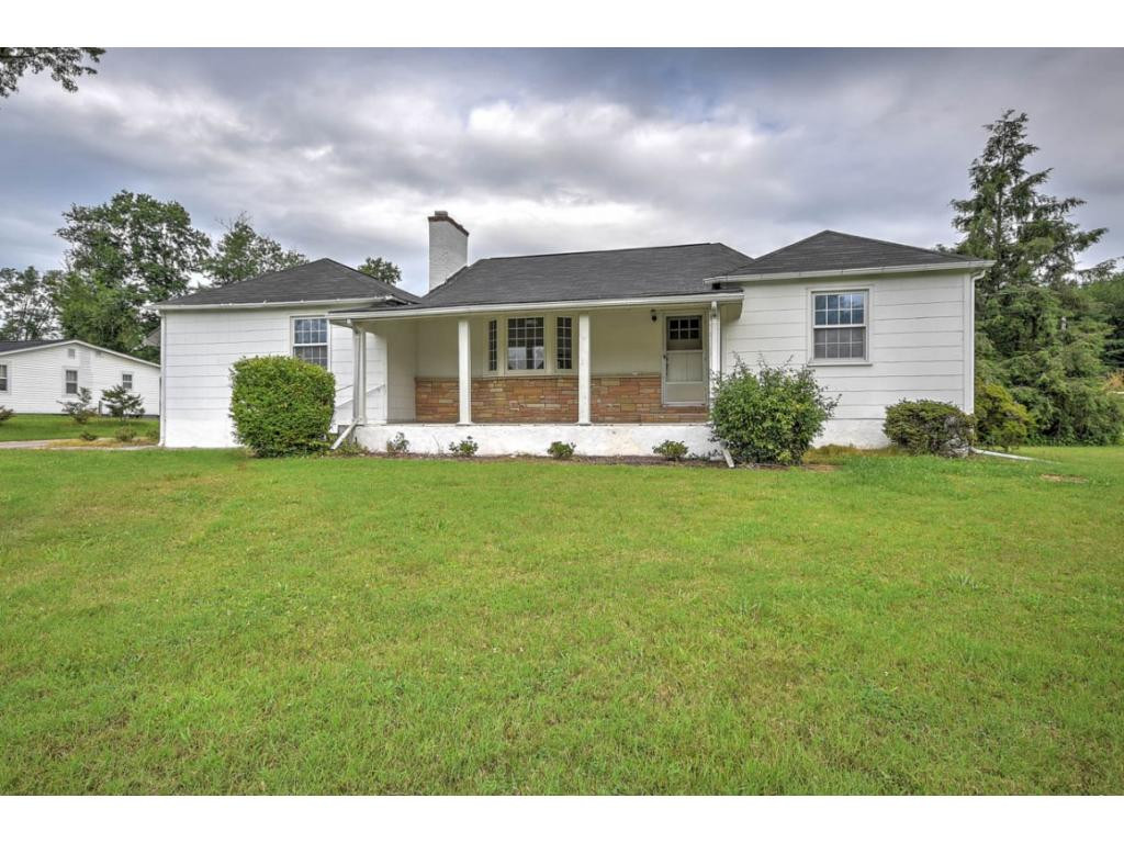 316 Colonial Heights Road Kingsport, TN 37663 - Photo 3 of 36 Photo 3