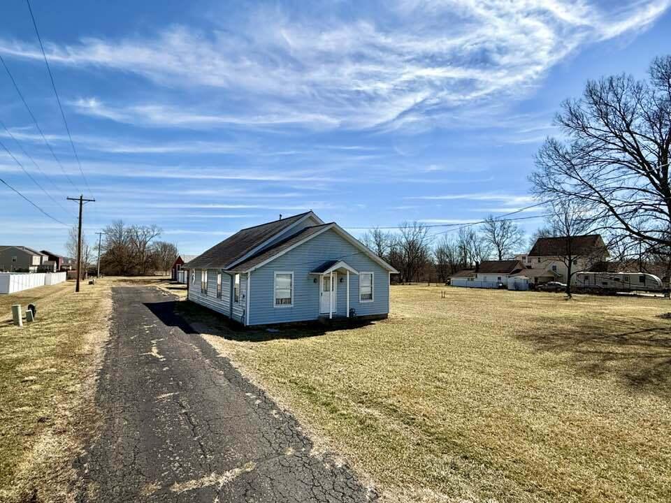 15825 State Rte 207 Mount Sterling, OH 43143 - Photo 2 of 47 Looking at house from SR 207