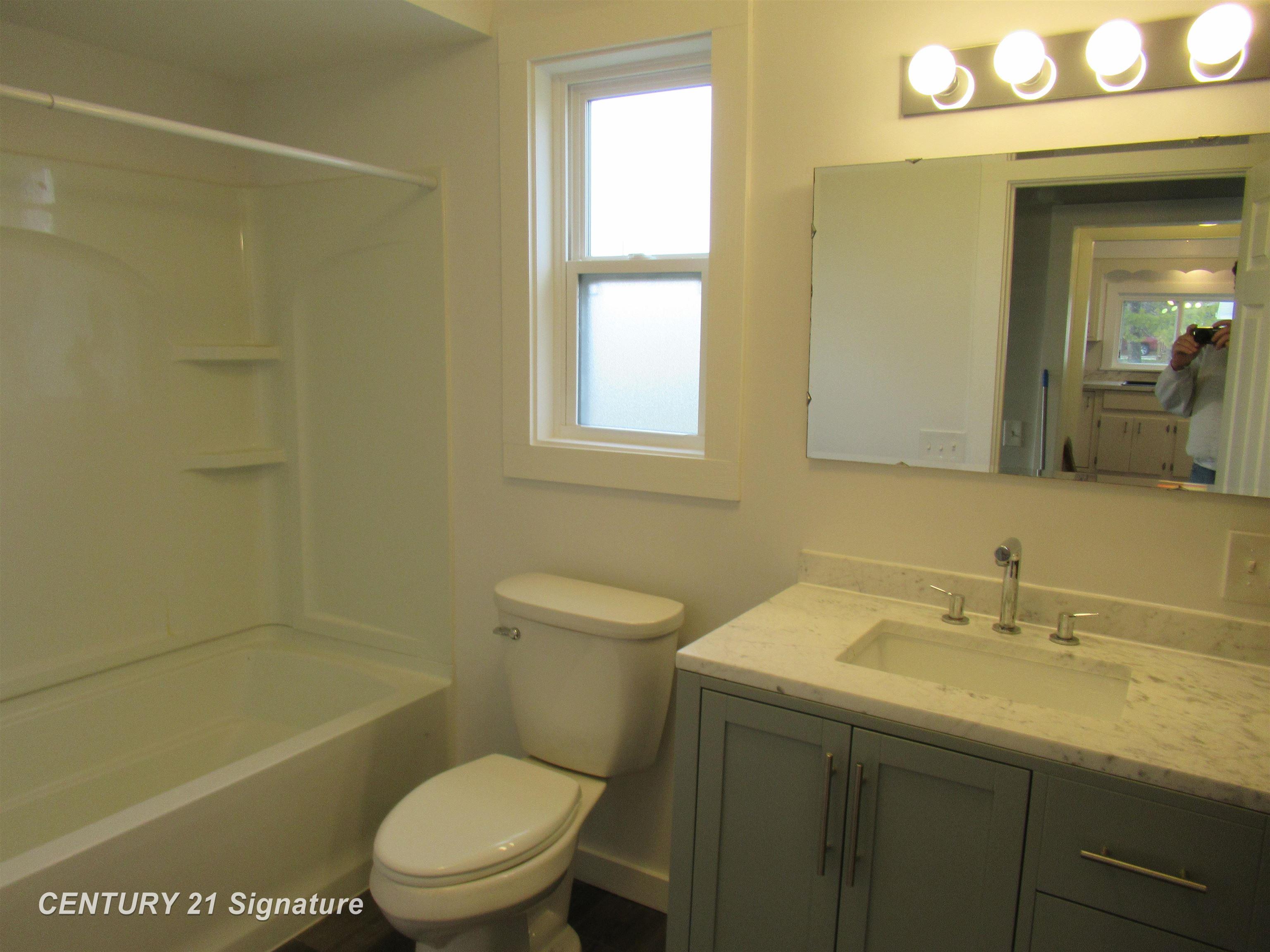 6047 Serr Road Corunna, MI 48817 - Photo 10 of 29 Gallery Image 10