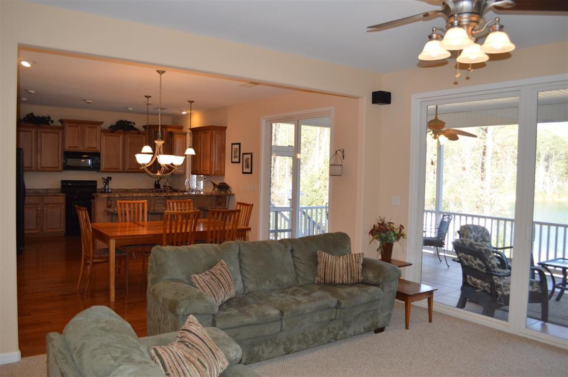 565 Ellenburg Road Seneca, SC 29672 - Photo 5 of 36
