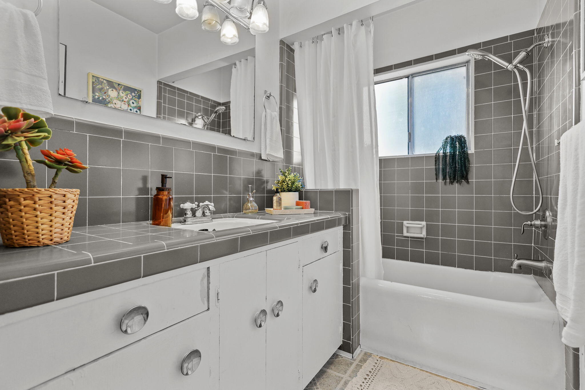 2343 North Street Redding, CA 96001 - Photo 11 of 93 Bathroom