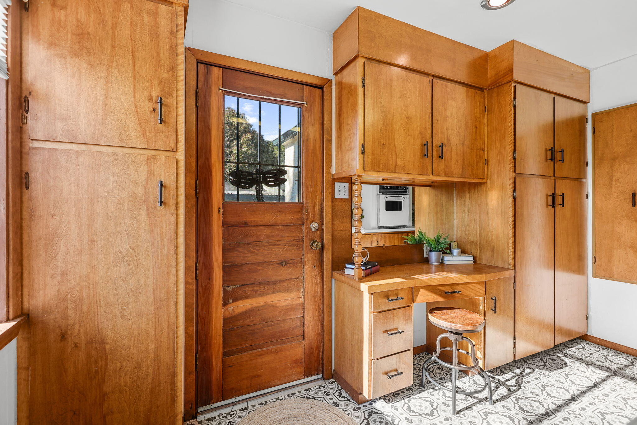 2343 North Street Redding, CA 96001 - Photo 54 of 93 Large Laundry Room