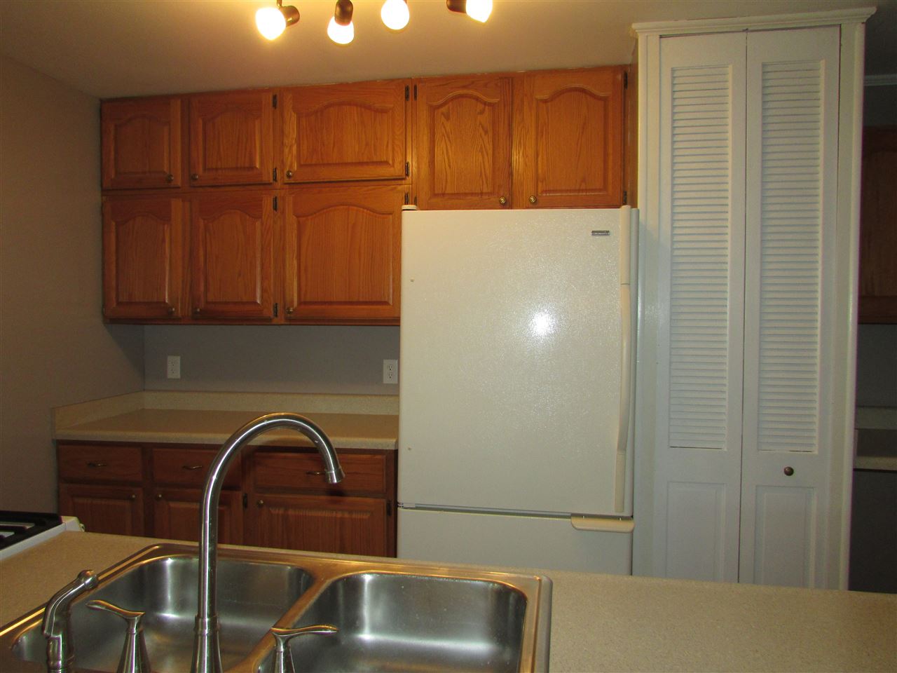 5012 York Road South Bend, IN 46614 - Photo 8 of 29 Gallery Image 8